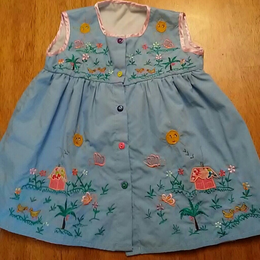 🌺 5/$15 Embroidered Dress/Smock Dress